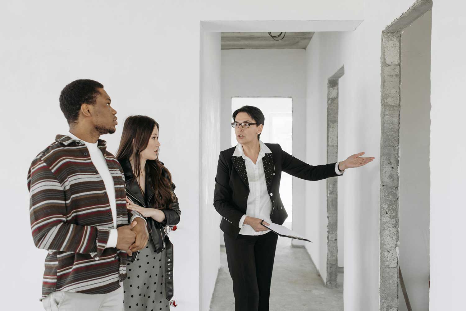 Real estate property manager with house tenants